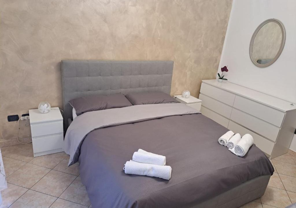 Parella Apartment | Metro-Massaua