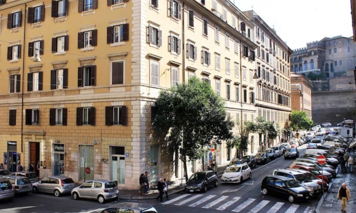 Vatican Apartment | Modern family apartment with Two-bedroom near Vatican Museums