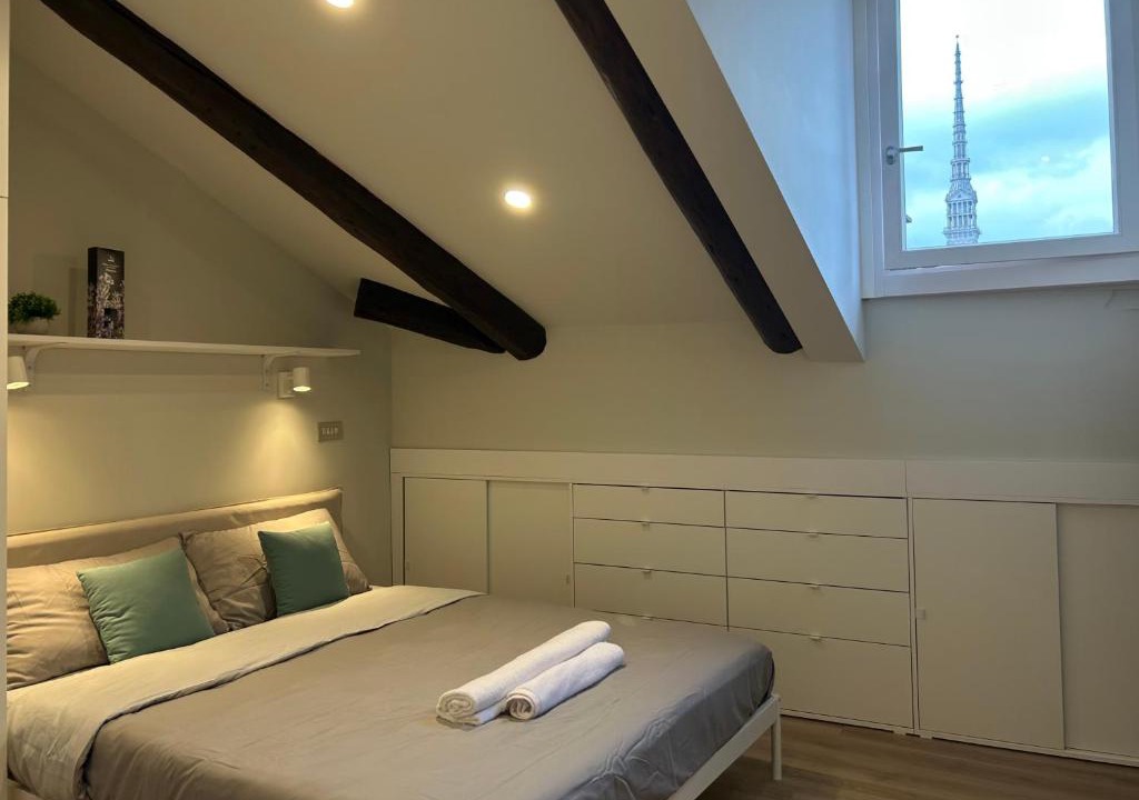 Historic Centre Apartment | MoleVibes, Mansarda Panoramica - Piazza Vittorio