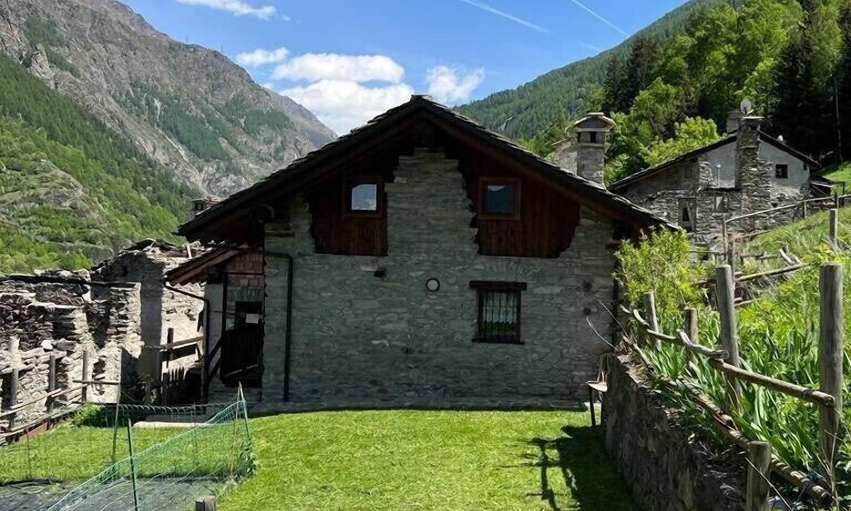 Aymavilles House | Mont Blanc, Amazing View From Private Terrace