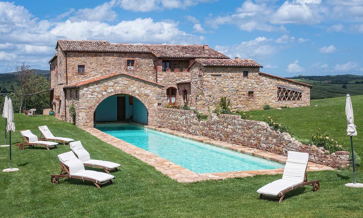 Pienza Villa | My Rental Homes - Villa Pienza with private pool and garden. Wonderful view