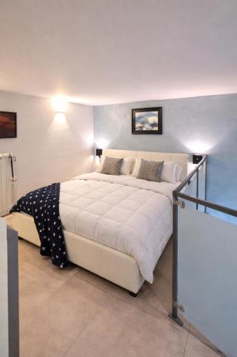 Naples Apartment | Naples Airport Central