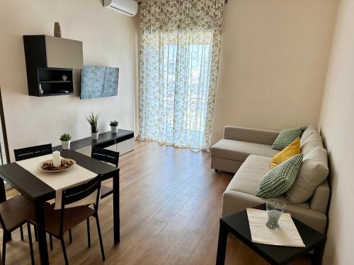 Secondigliano Apartment | Napulè house - Napoli appartamento in centro