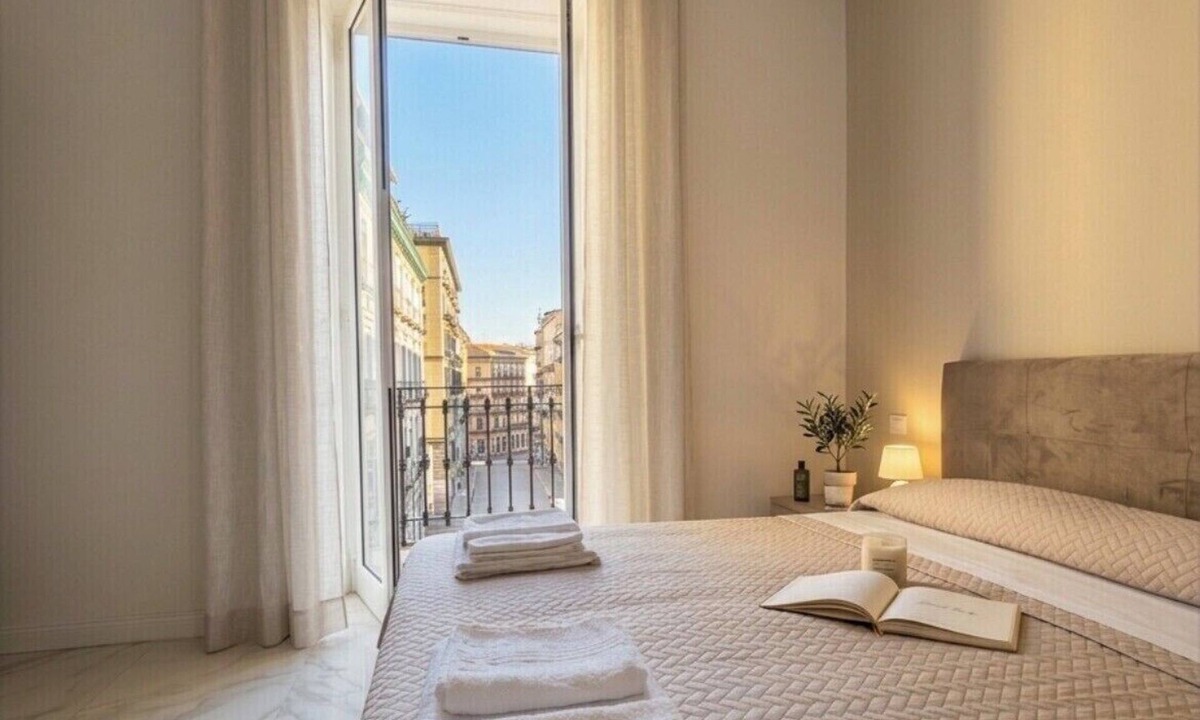 Naples City Centre Bed & Breakfast | NERISA HOME GULF