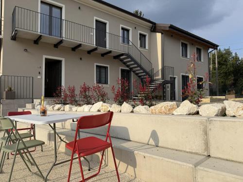Torricella Verzate House | NessunConfine