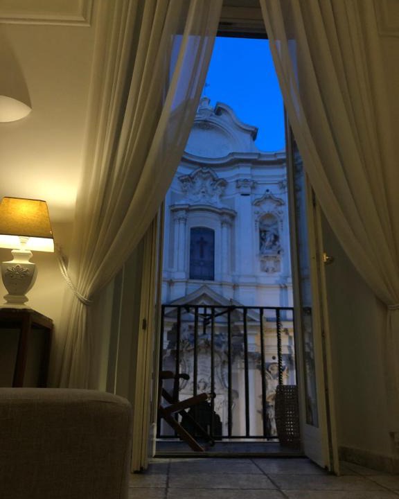 Rione VIII Sant'Eustachio Apartment | NEW! BELLISSIMO PalazzoFranchi Pantheon