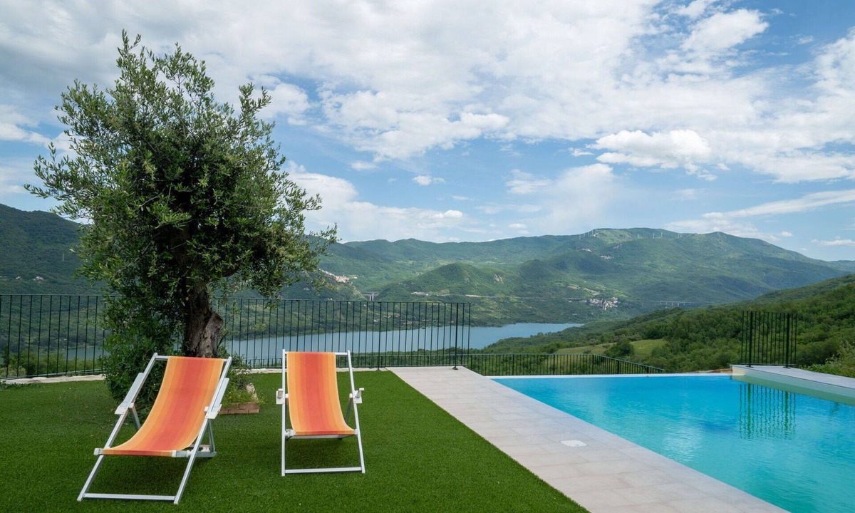 Villa Santa Maria Apartment | Nice apartment for 4 people with pool, WIFI, A/C, TV, balcony and pets allowed