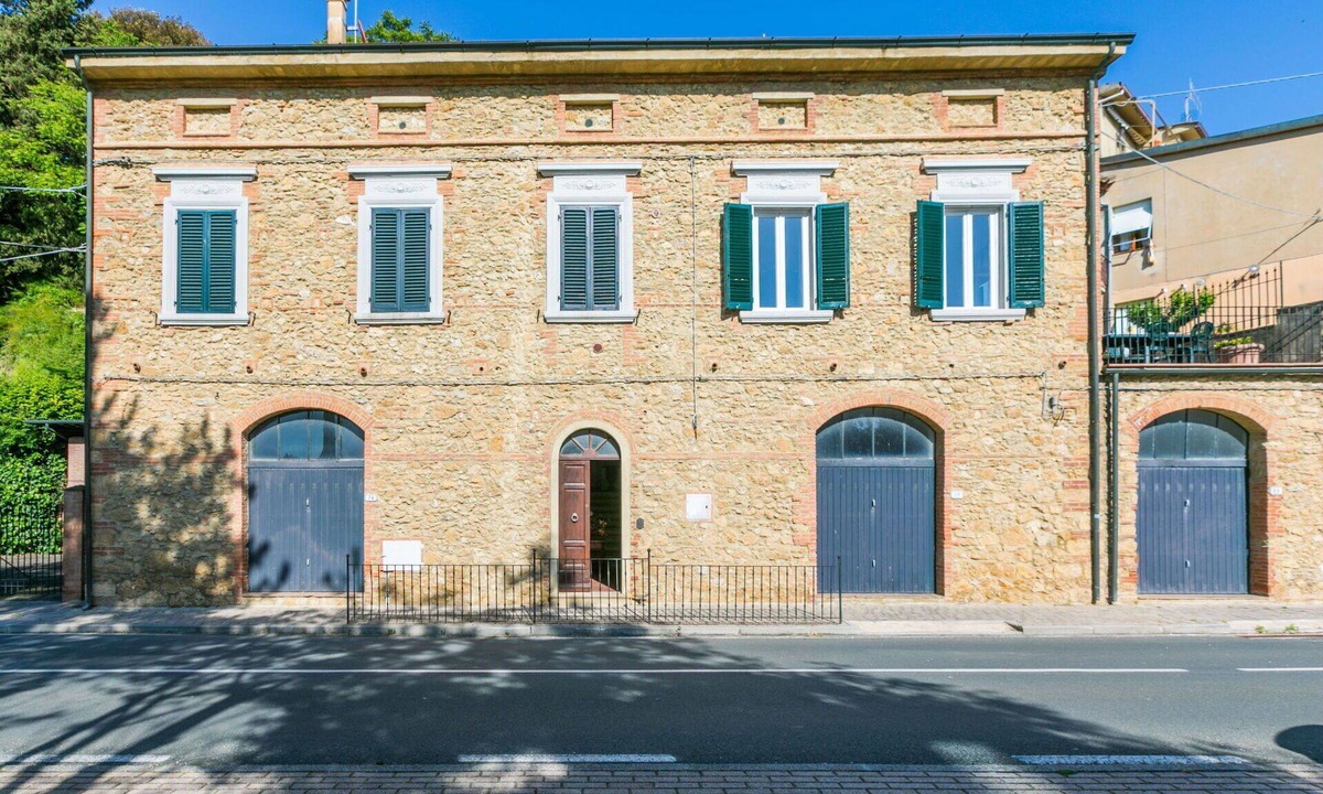 Casale Marittimo Apartment | Nice apartment for 4 people with TV, terrace and pets allowed
