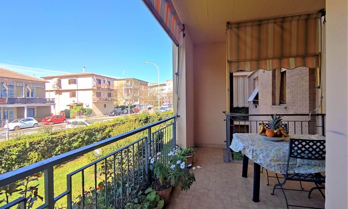 Follonica Apartment | Nice apartment for 3 people with WIFI, TV, terrace and pets allowed