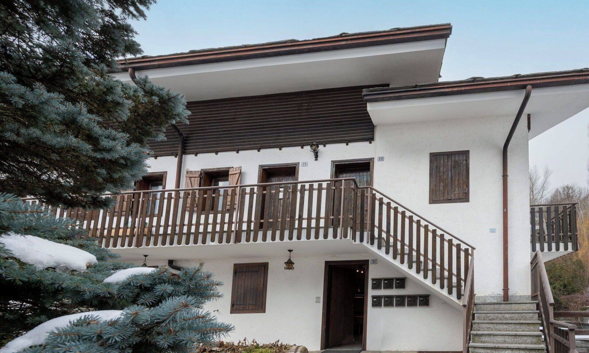 La Salle Apartment | Nice apartment for 4 people with WIFI, TV, balcony and pets allowed
