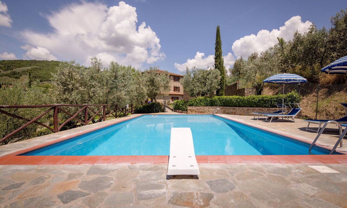 Pieve di Chio House | Nice apartment in villa with A/C, WIFI, pool, pets allowed and panoramic view, close to Cortona