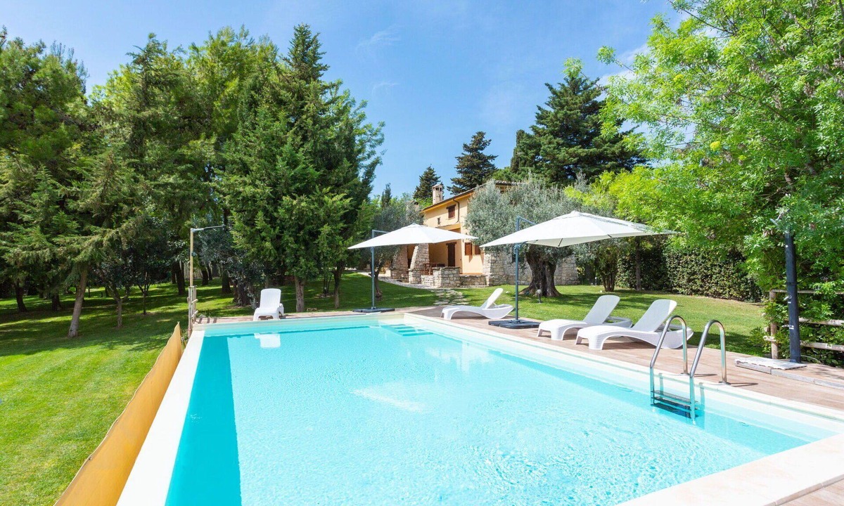 Casalbordino House | Nice apartment in villa for 6 guests with pool, WIFI, TV and terrace
