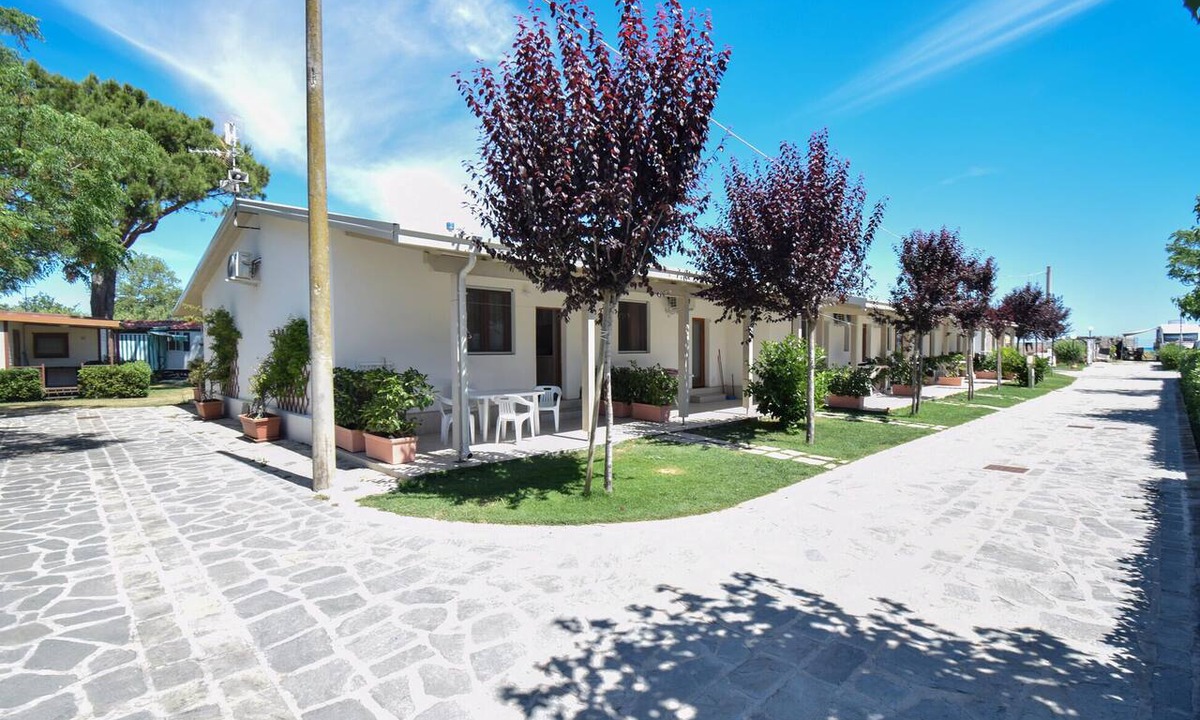 Torino di Sangro House | Nice home in Torino di Sangro with WiFi