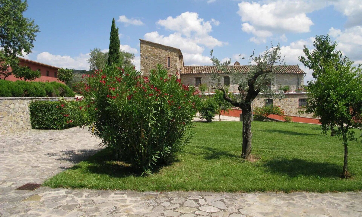 Agello Bed & Breakfast | Nice room with private pool, A/C, WIFI, TV, veranda and pets allowed, close to Perugia