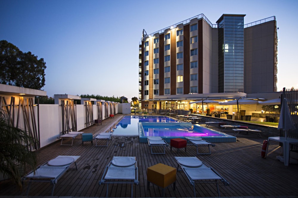 Magazzeno Hotel | Novotel Salerno Est Arechi