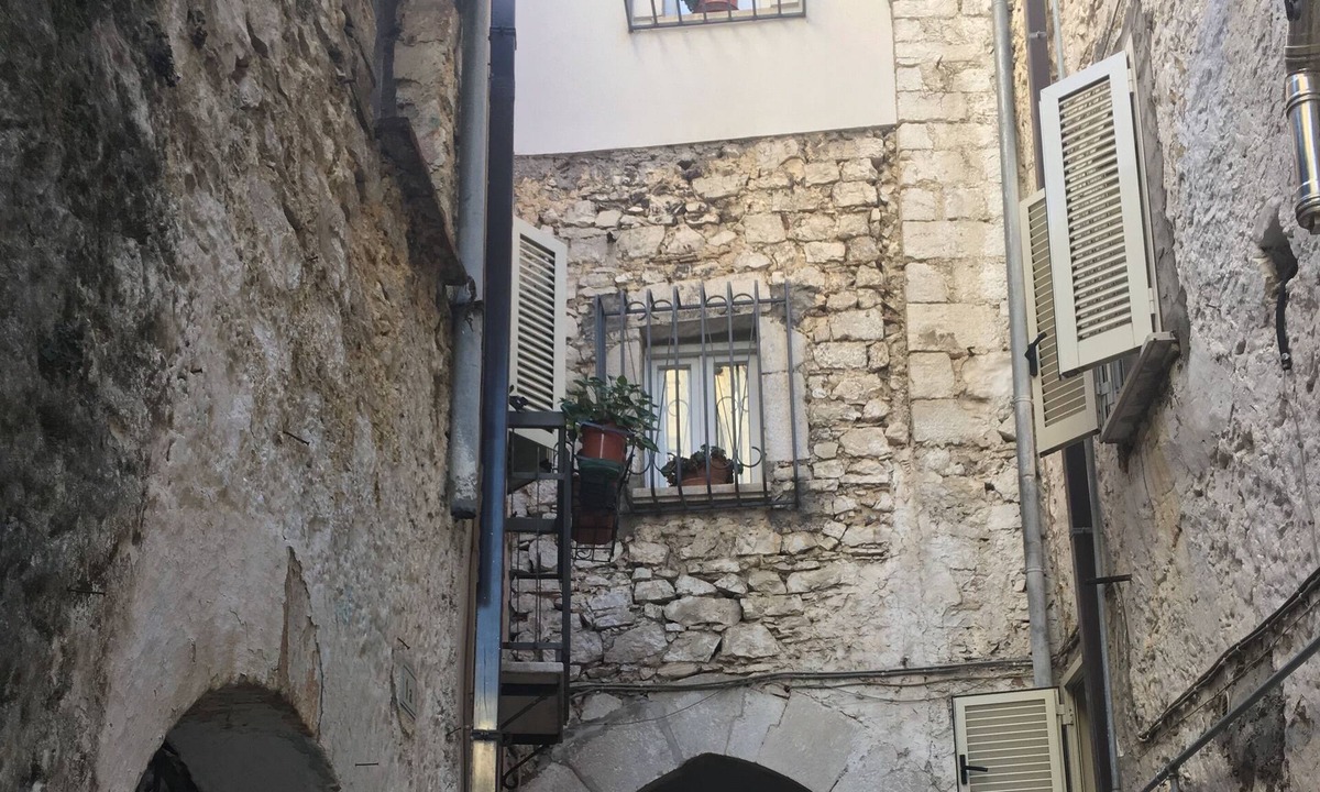 Fondi Apartment | Olivia’s Guesthouse Fondi