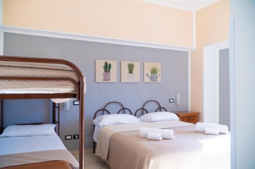 Vallo Scalo Hostel | Ostello Bortone