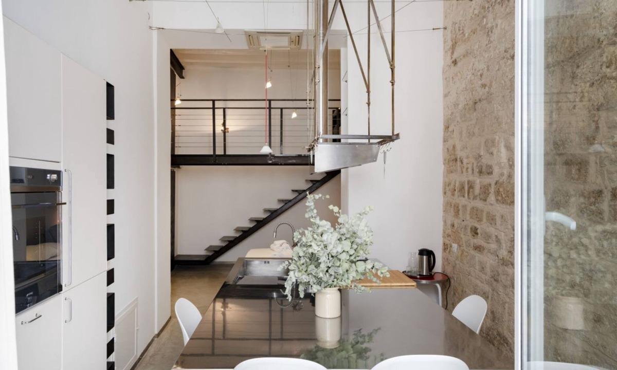 Old Town Apartment | Palazzo D’Amelj – Modern Loft in the Heart of Bari Vecchia