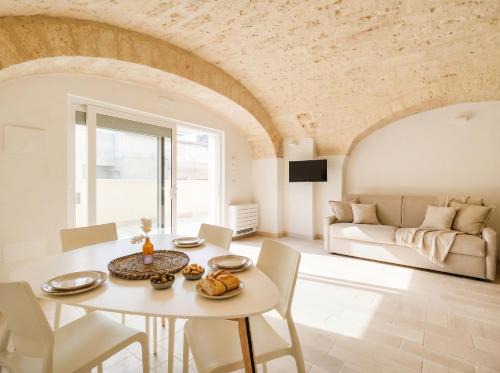 Torre a Mare Apartment | Palazzo della Torre 003 - Historical modern stay