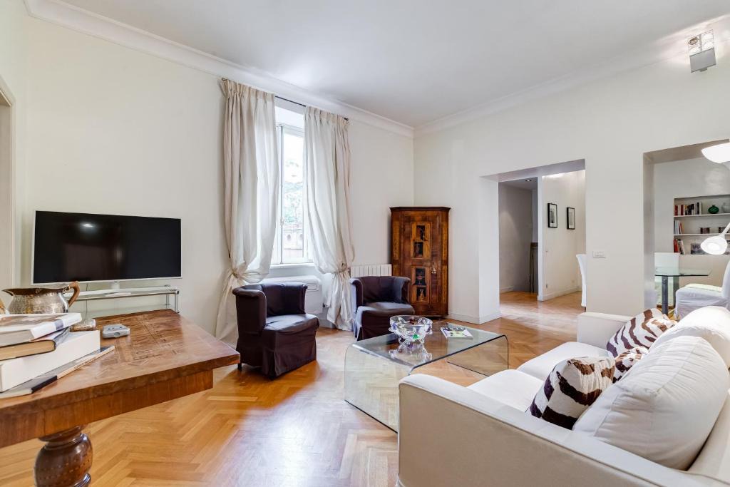 Rione VIII Sant'Eustachio Apartment | Pantheon Exclusive House