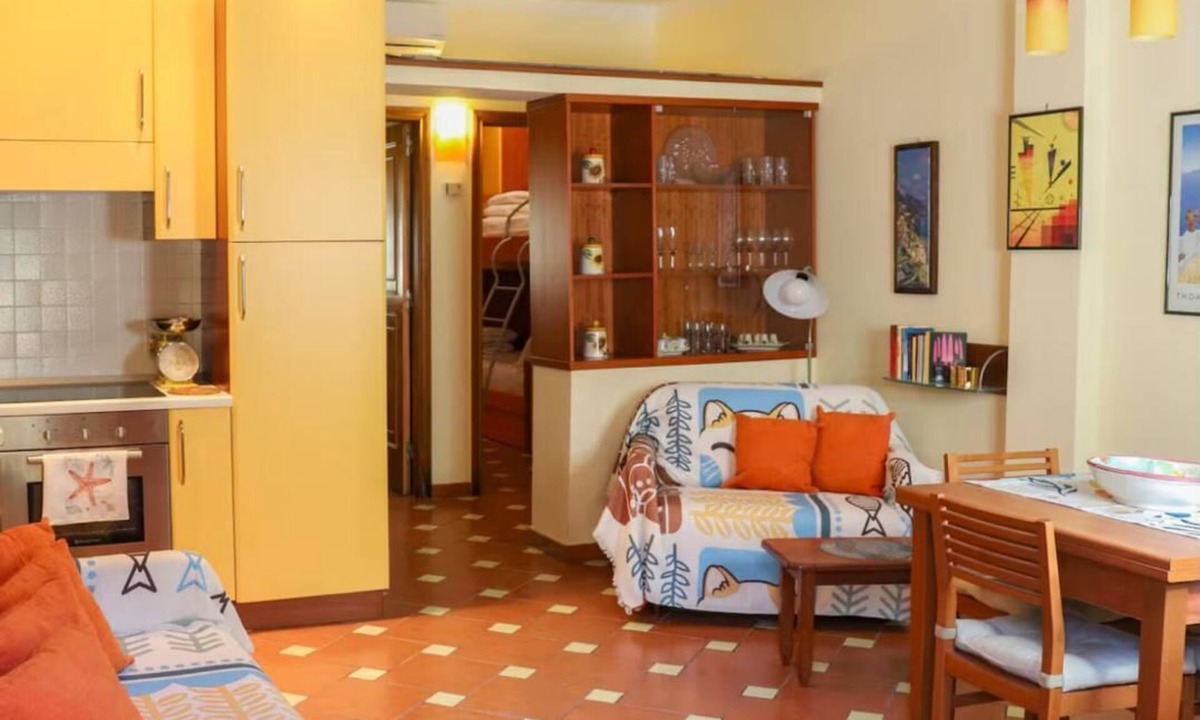 Vietri sul Mare Apartment | Peaceful refuge between the green mountains and the blue Amalfi Coast