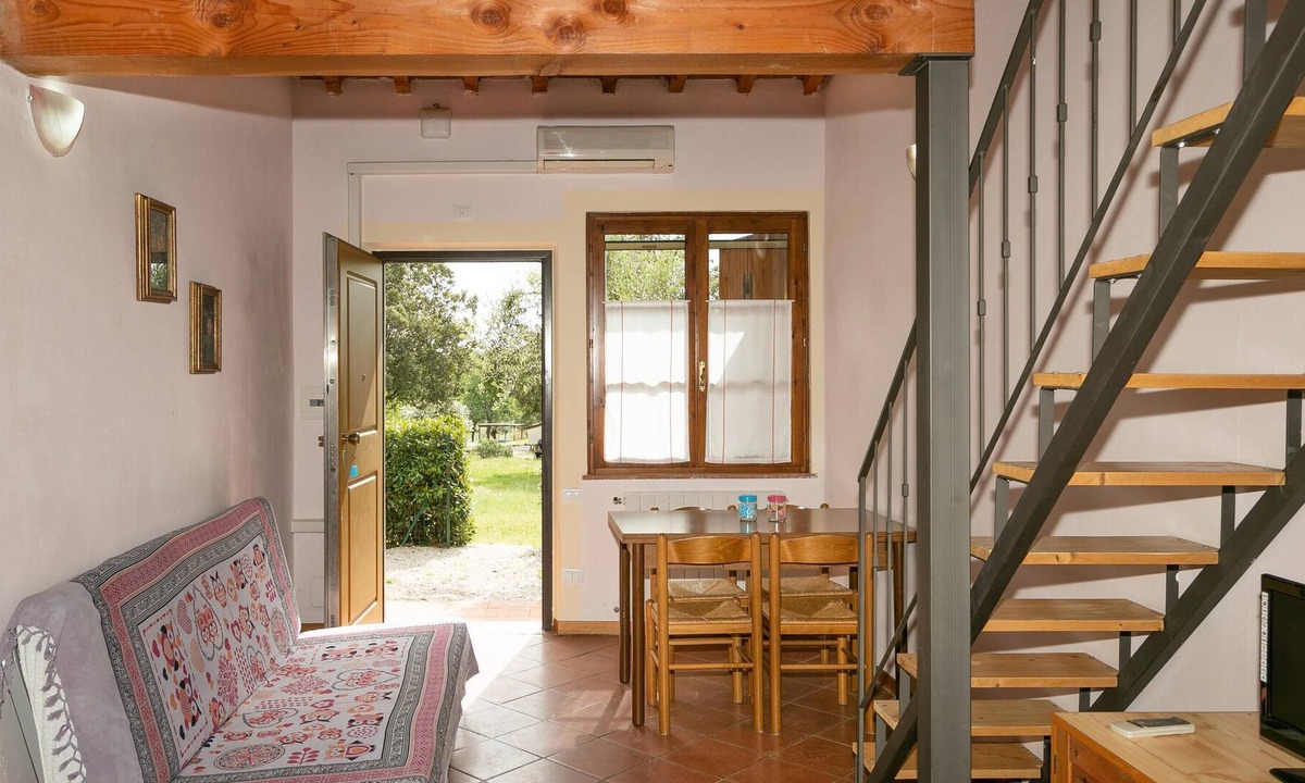 Bibbona Other | Pet-Friendly Apartment 'Family 2' - Studio Mezzanine with Shared Pool & Wi-Fi