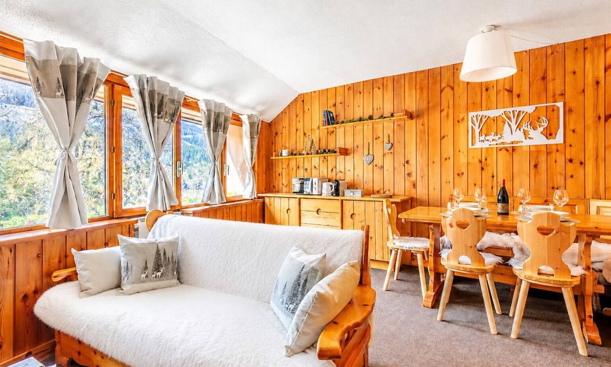 Gressan Apartment | Petit Chalet Pila- Apartment on the slopes