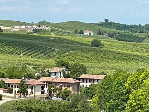 Agliano Terme Bed & Breakfast | Piemonte Country House, Public pool is 3 min away