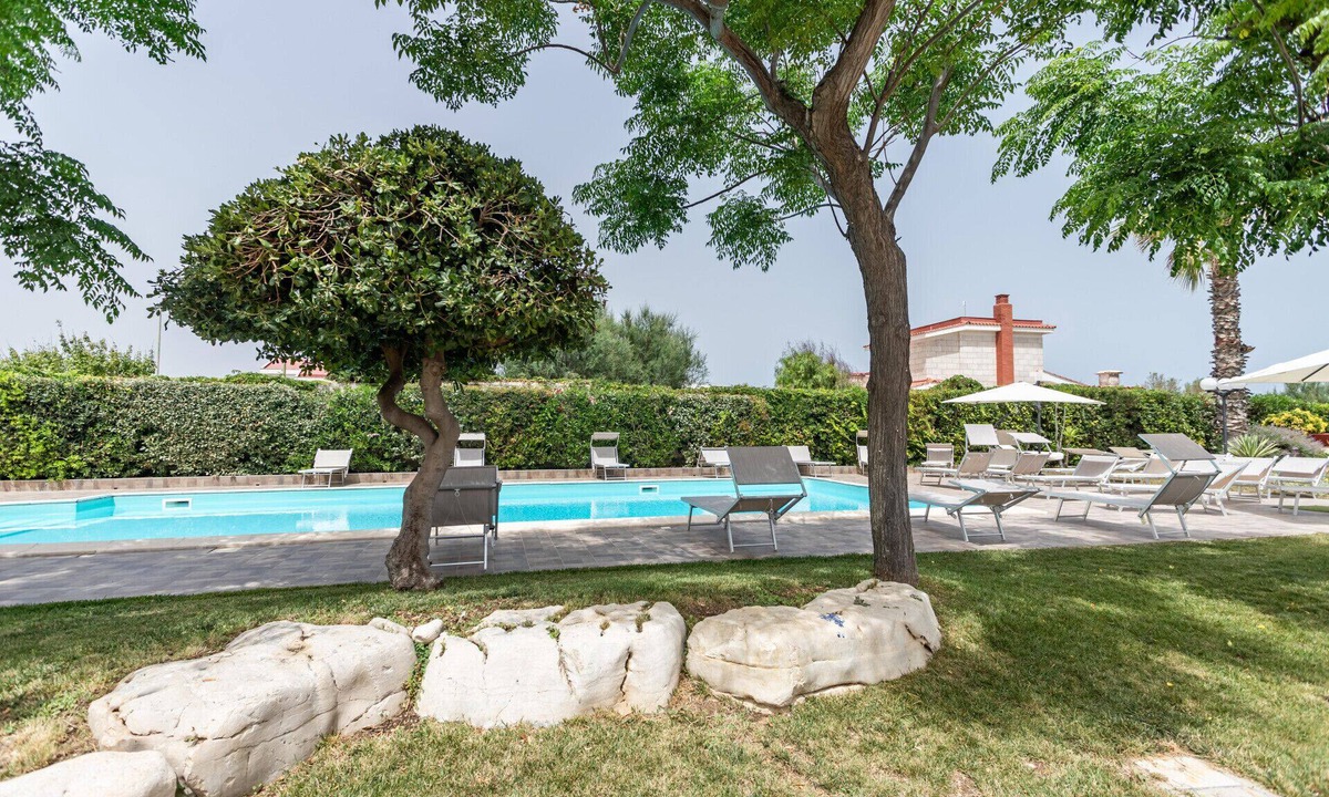 Torre a Mare Bed & Breakfast | Pietramare Luxury Suites by Rentbeat