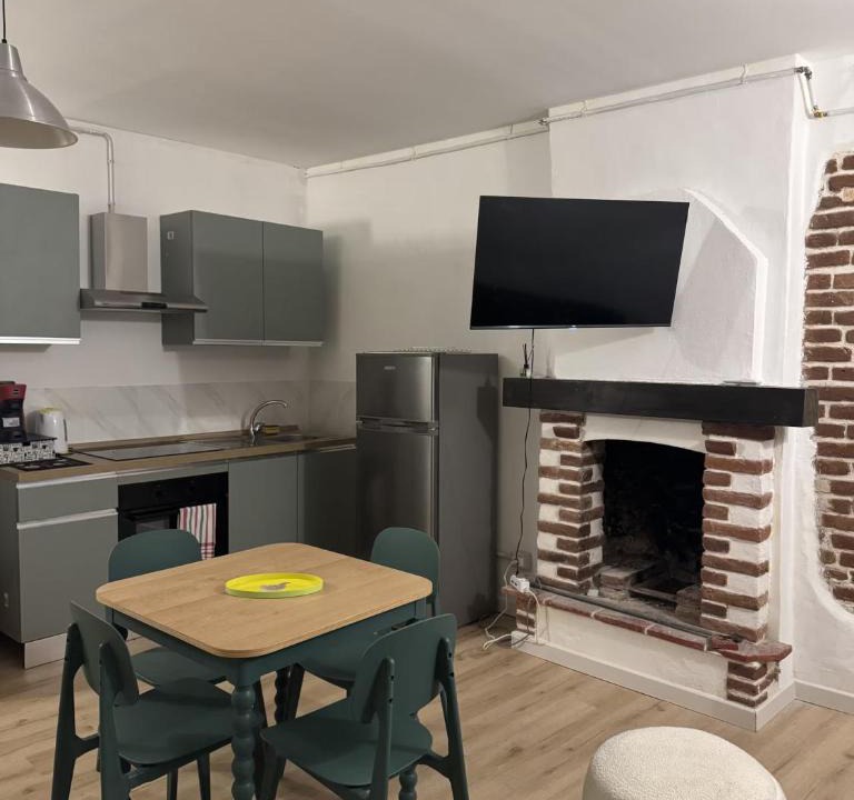 Riva Apartment | Pola's House Biella