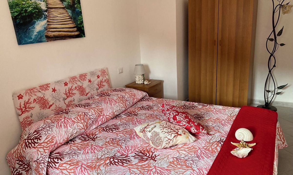 Le Forna Apartment | Ponzamania Red Prawn