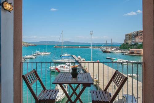 Porto Ercole Apartment | Porto Ercole Harbor Dream