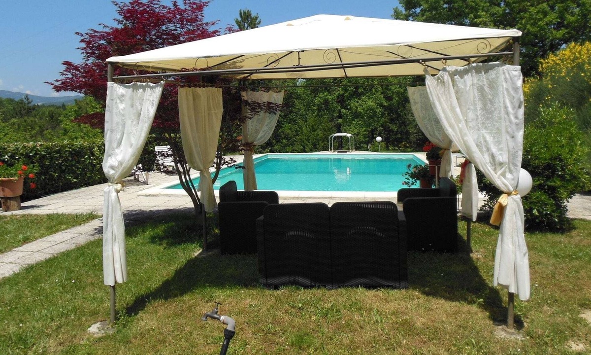 Citta di Castello Ski Chalet | Pretty Chalet in Città di Castello with Swimming Pool