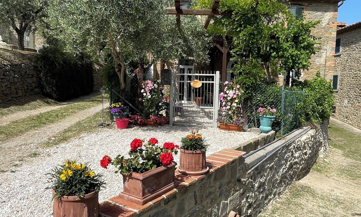 Tuoro sul Trasimeno House | Private Stone Cottage with Starlink & Lake Views - Remote Workers' Dream!