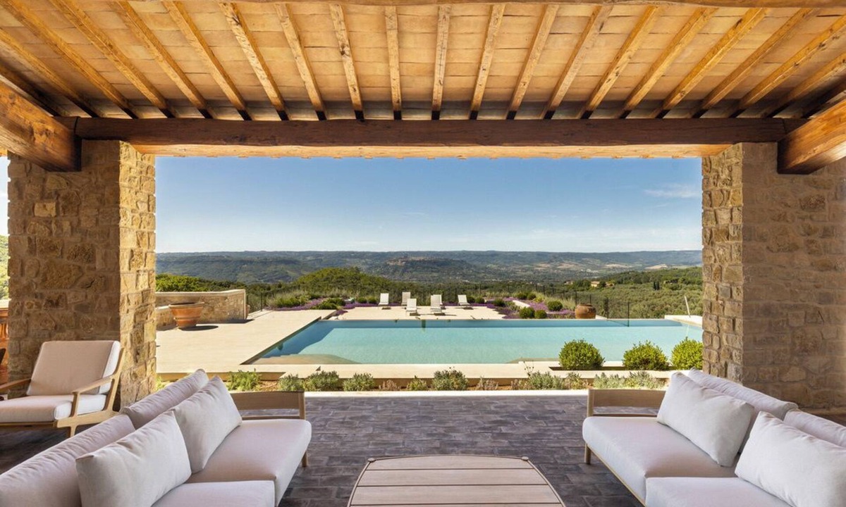 Orvieto Villa | Quiet luxury among the olive groves of Orvieto
