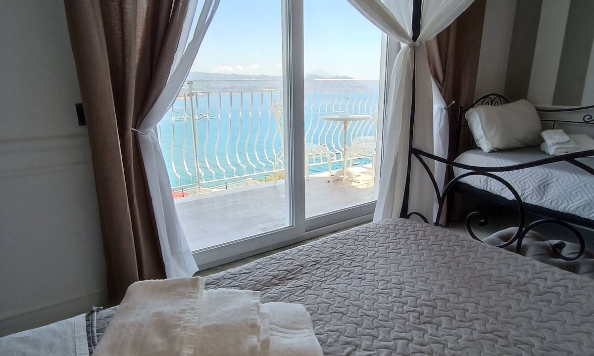 Baia Bed & Breakfast | Relais Tiaré Bed and Breakfast
