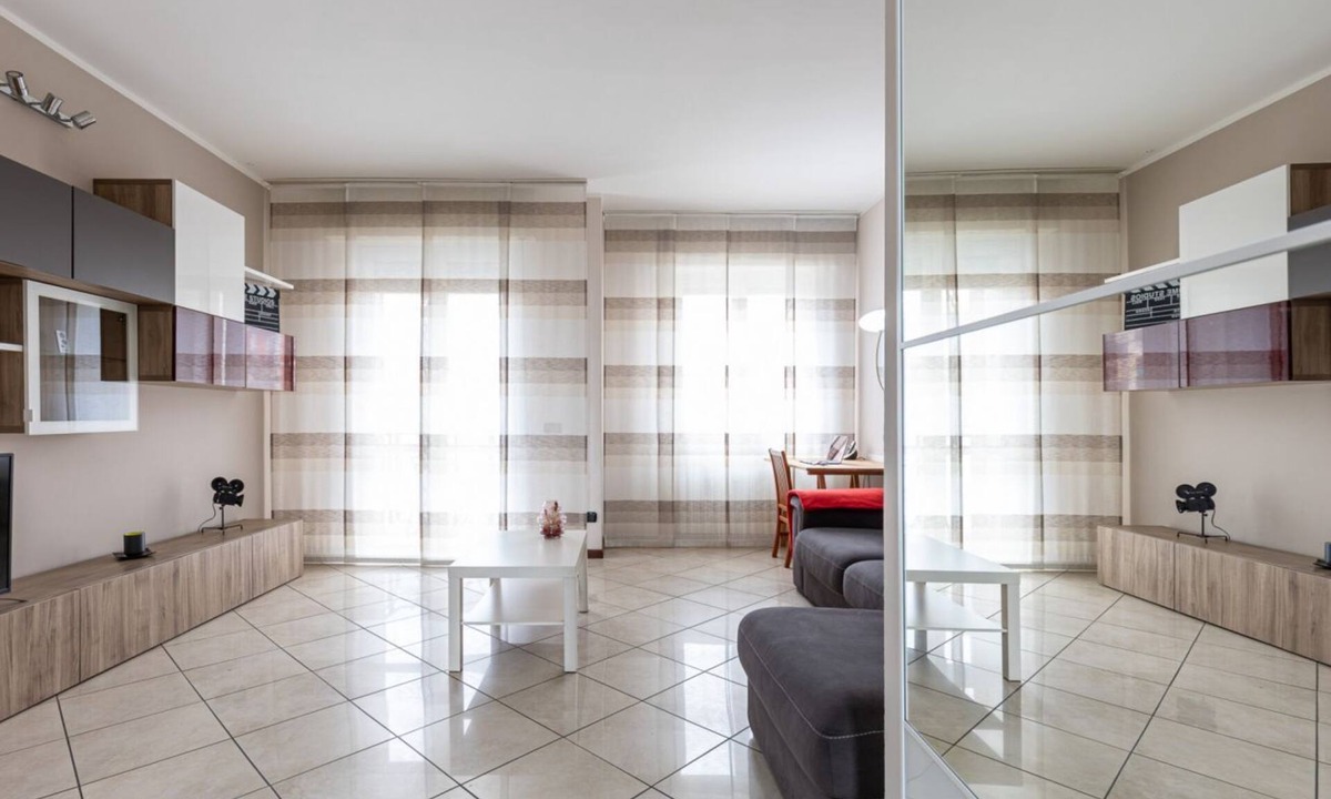 Milan Apartment | Relax Urbano con Balcone | Metro e San Siro