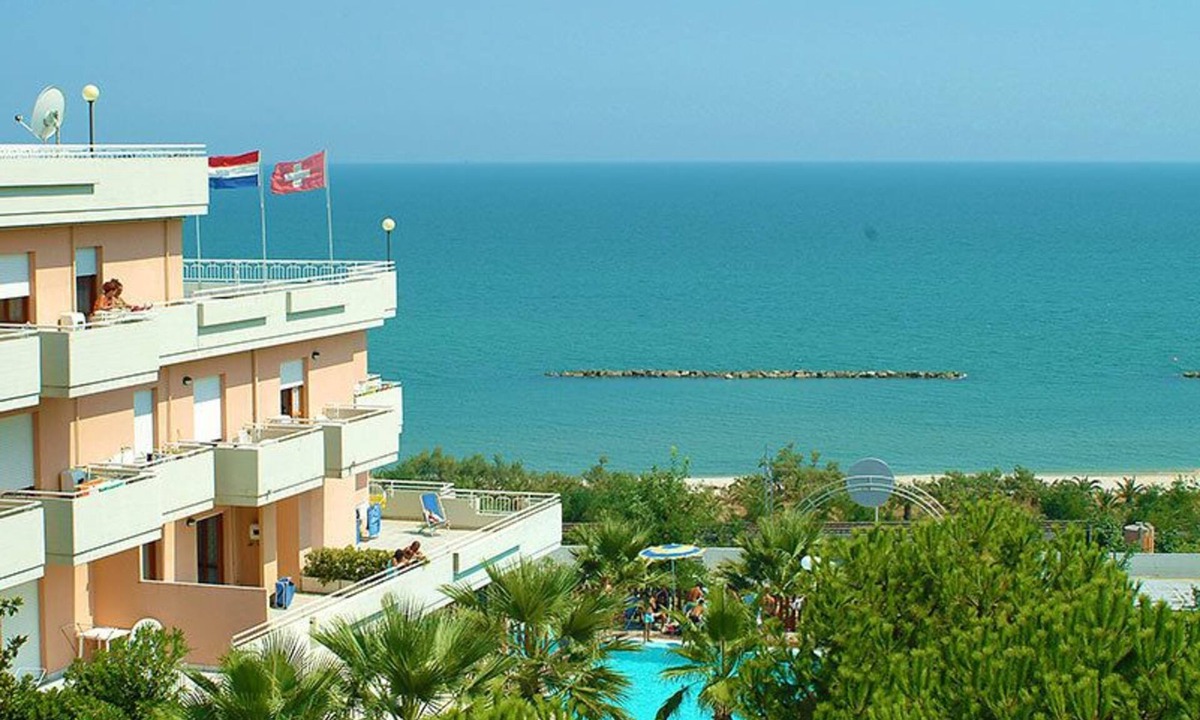 Massignano Apartment | Residence Club Azzurro