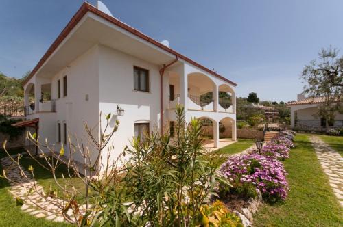 Mattinata Apartment | Residence L'Uliveto