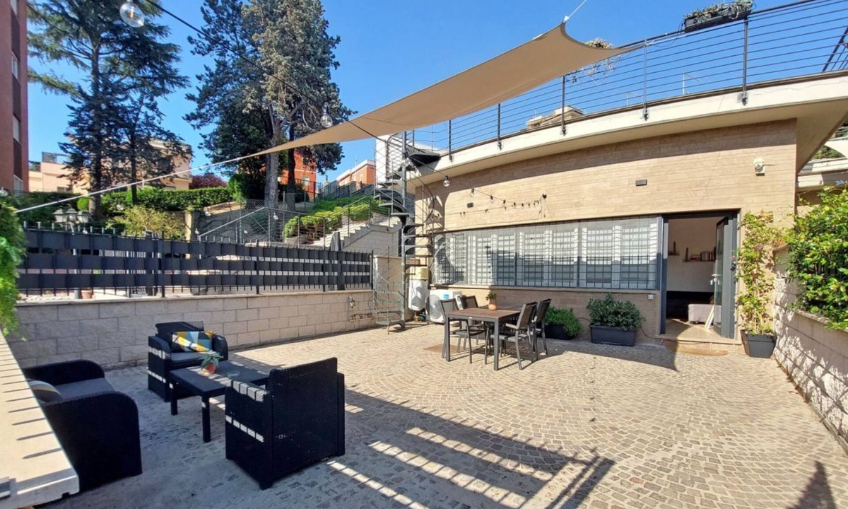 Rome Apartment | Roma | Color House, roof garden & parking