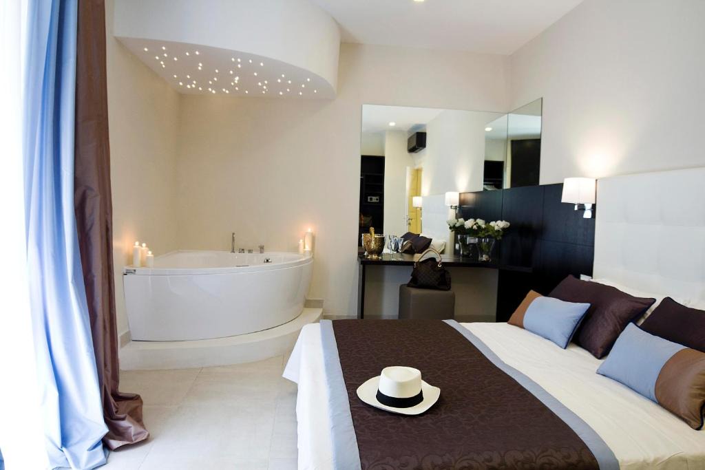 Rome City Centre Bed & Breakfast | Roman Holidays Boutique Hotel