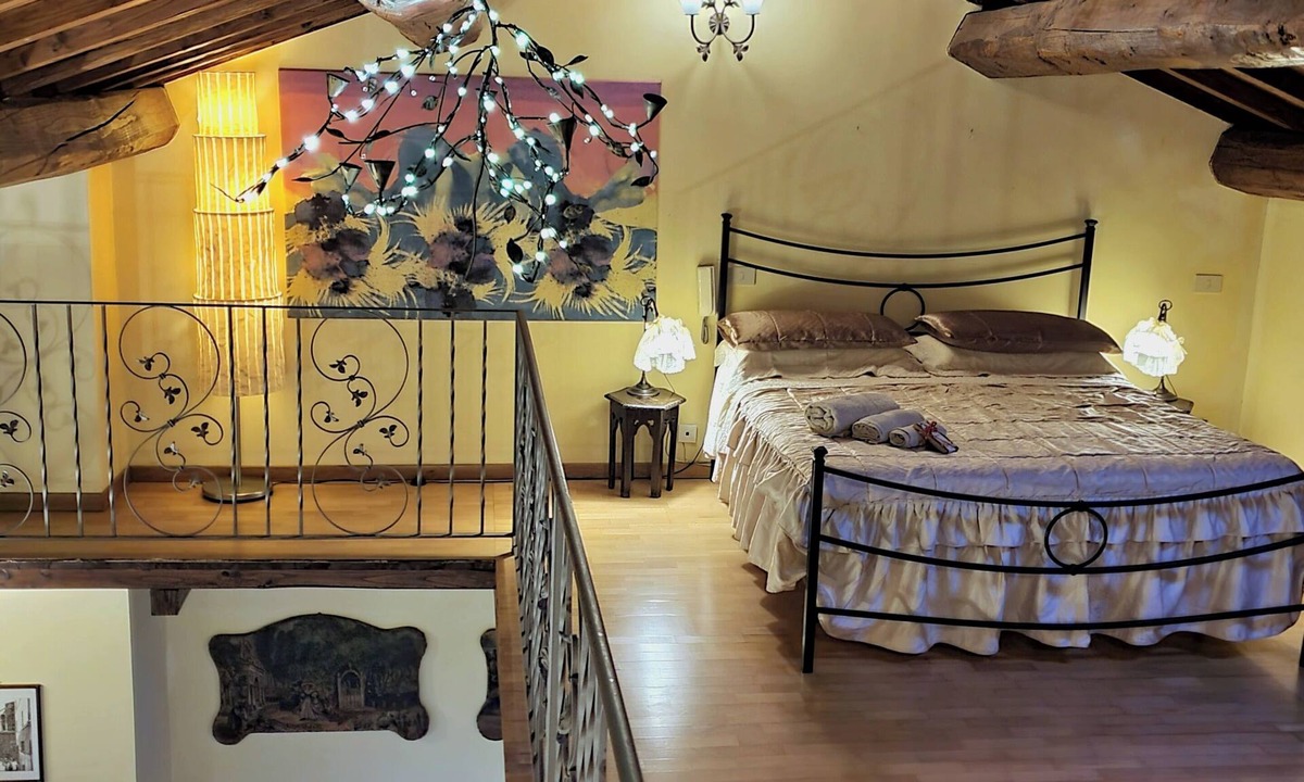 Castel Sant'Elia House | Romantic house with loft, ideal for couples and families up to 5 people.