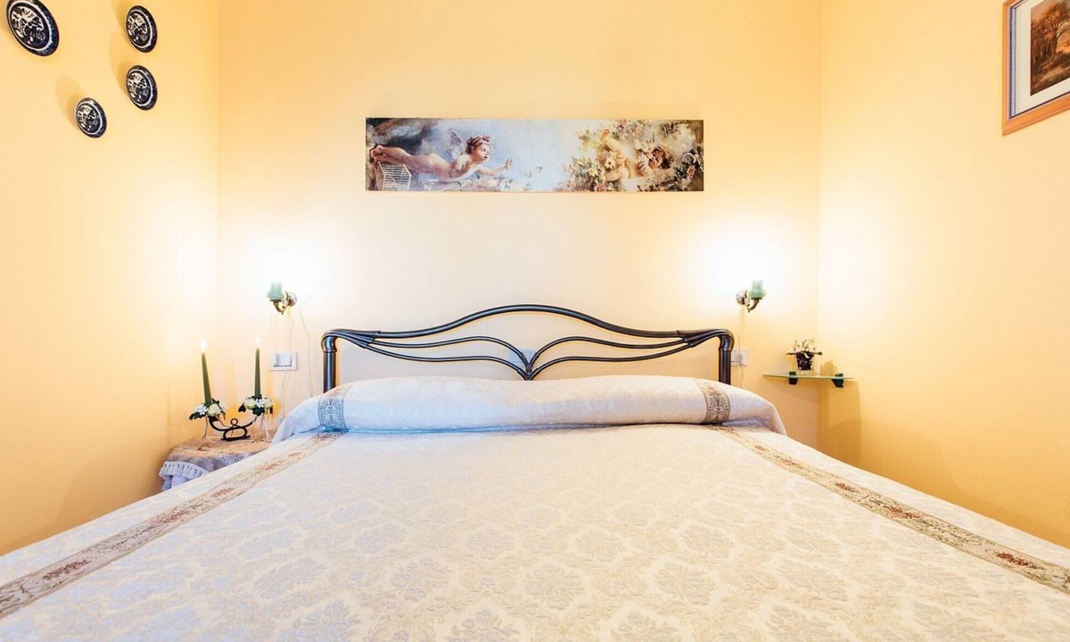 Montorsaio Apartment | Room 'Lillastro - La Verde' with Shared Garden, Wi-Fi and Air Conditioning