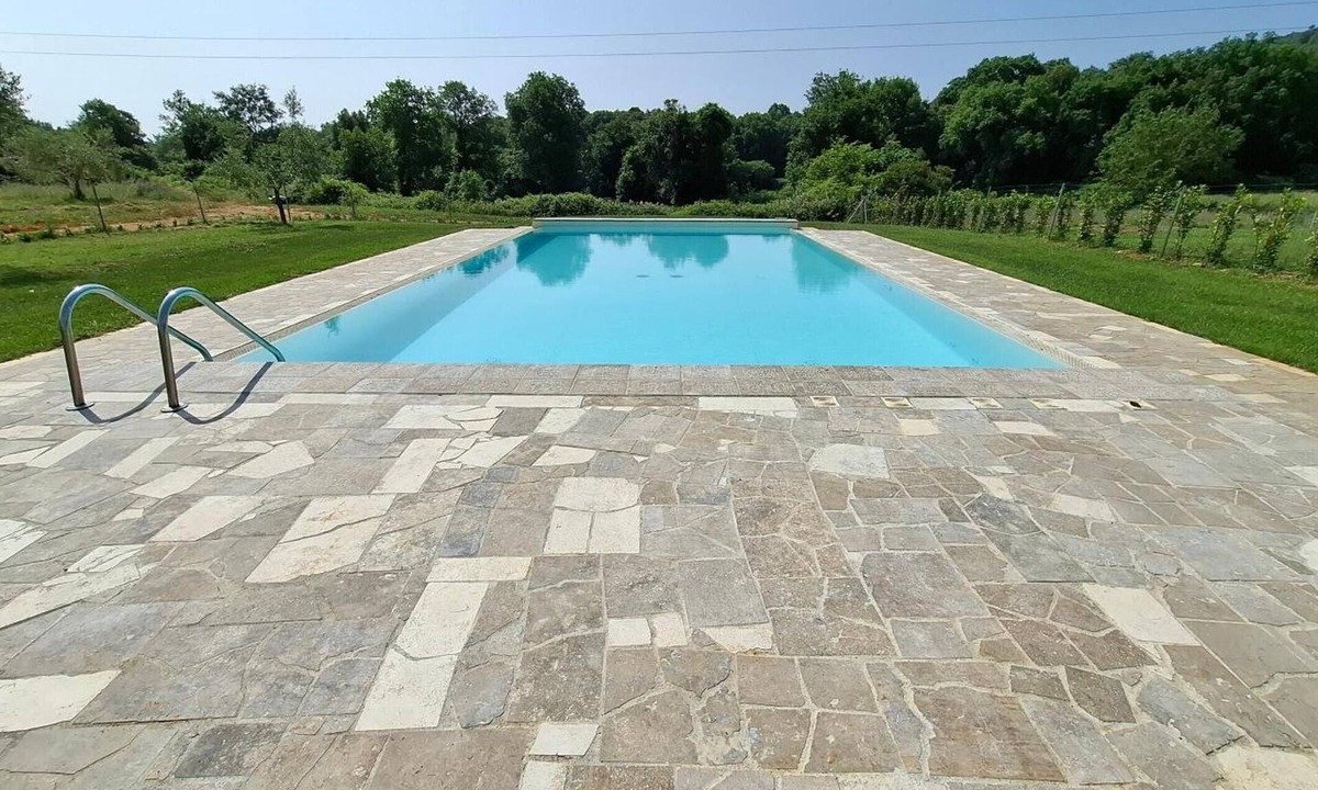 Simignano Apartment | Room 'Mori' – Agriturismo la Taverna di Celsa with Shared Pool