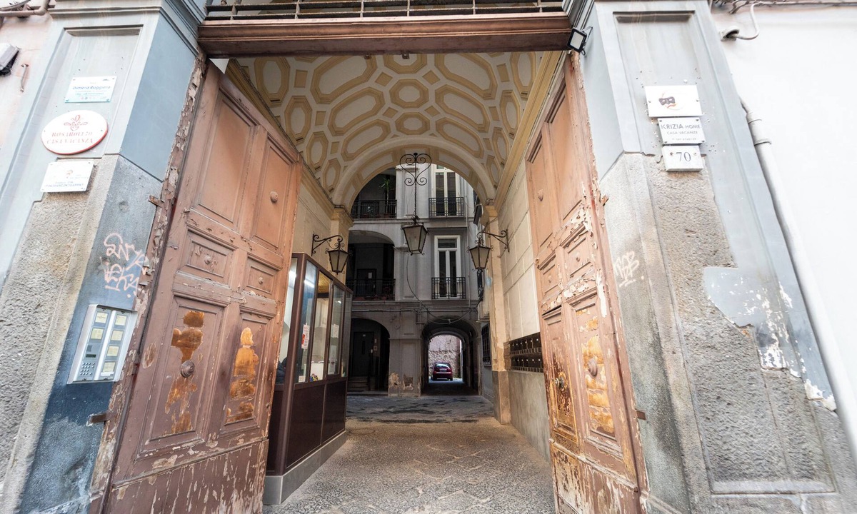Naples City Centre Apartment | Rosaroll 70 Apartment by Wonderful Italy