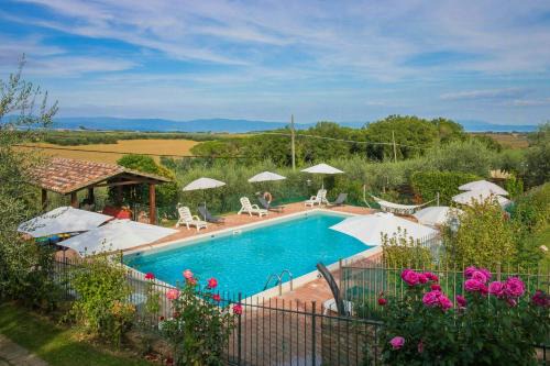 Contrada Castello Apartment | Rural Apartment With Views Of Lake Trasimeno