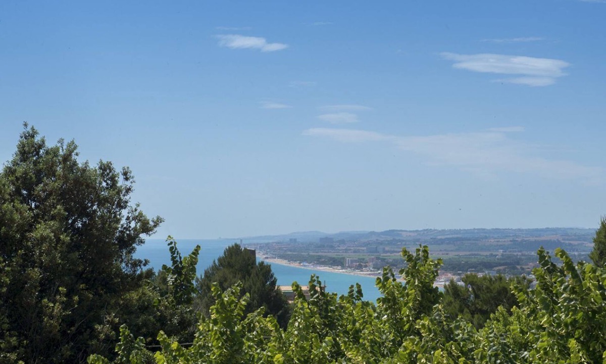 Sirolo Apartment | S029 - Sirolo, delightful air-conditioned attic with sea view