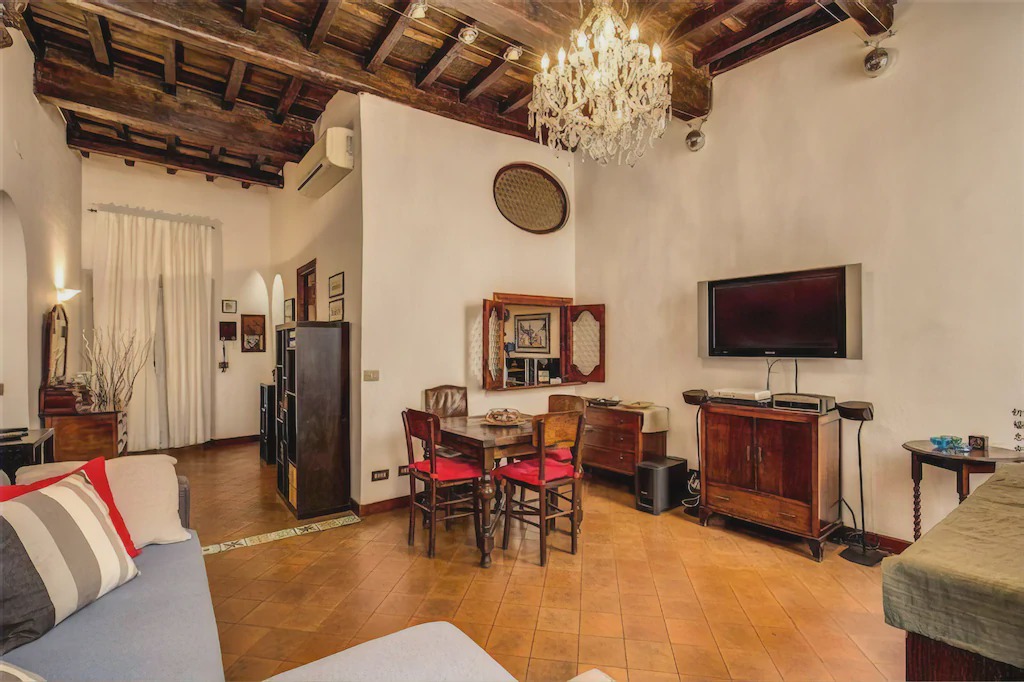 Trastevere Apartment | santa cecilia apartment