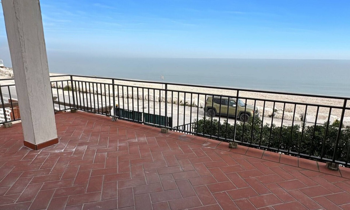 Montemarciano Apartment | SE228 - Montemarciano, modern and spacious seafront two-bedroom apartment with balcony