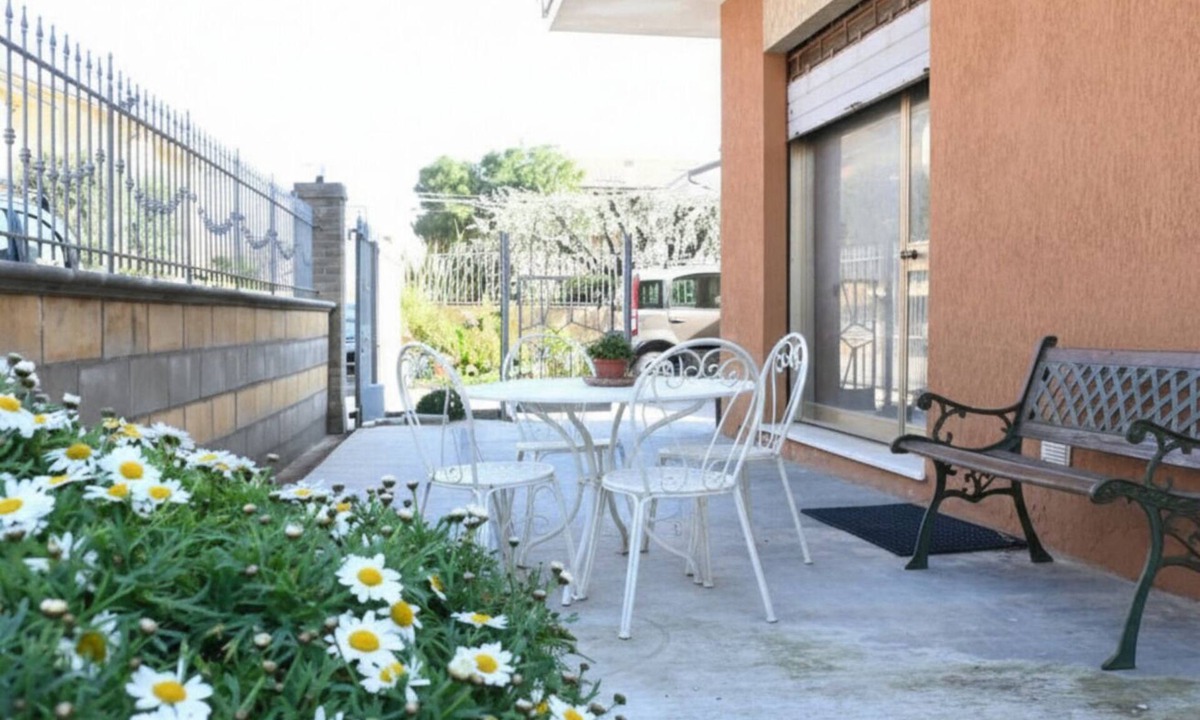 Marotta Apartment | SE247- Marotta, three-room apartment with equipped courtyard near the sea